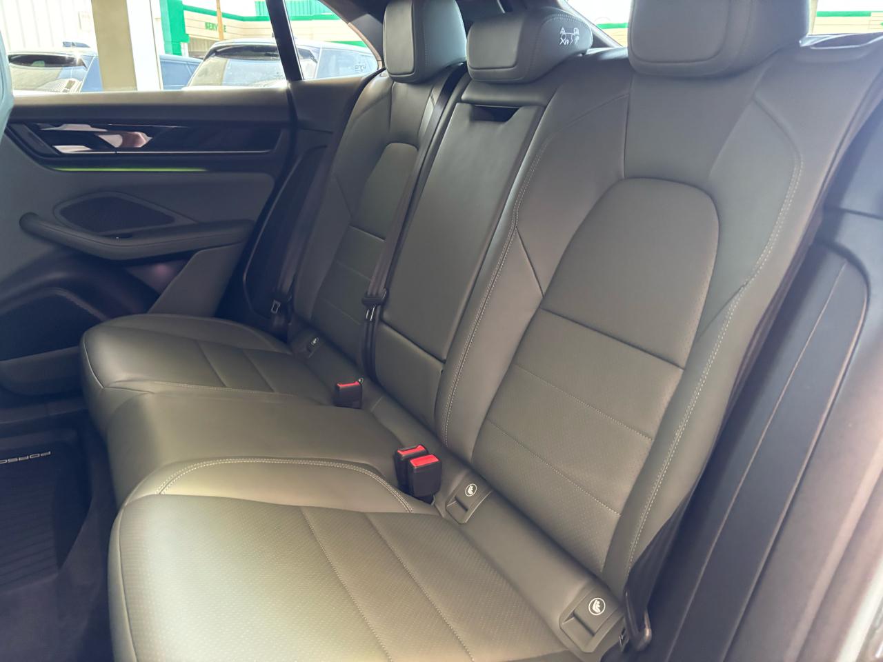 Porsche Macan Electric 4 AWD 2025