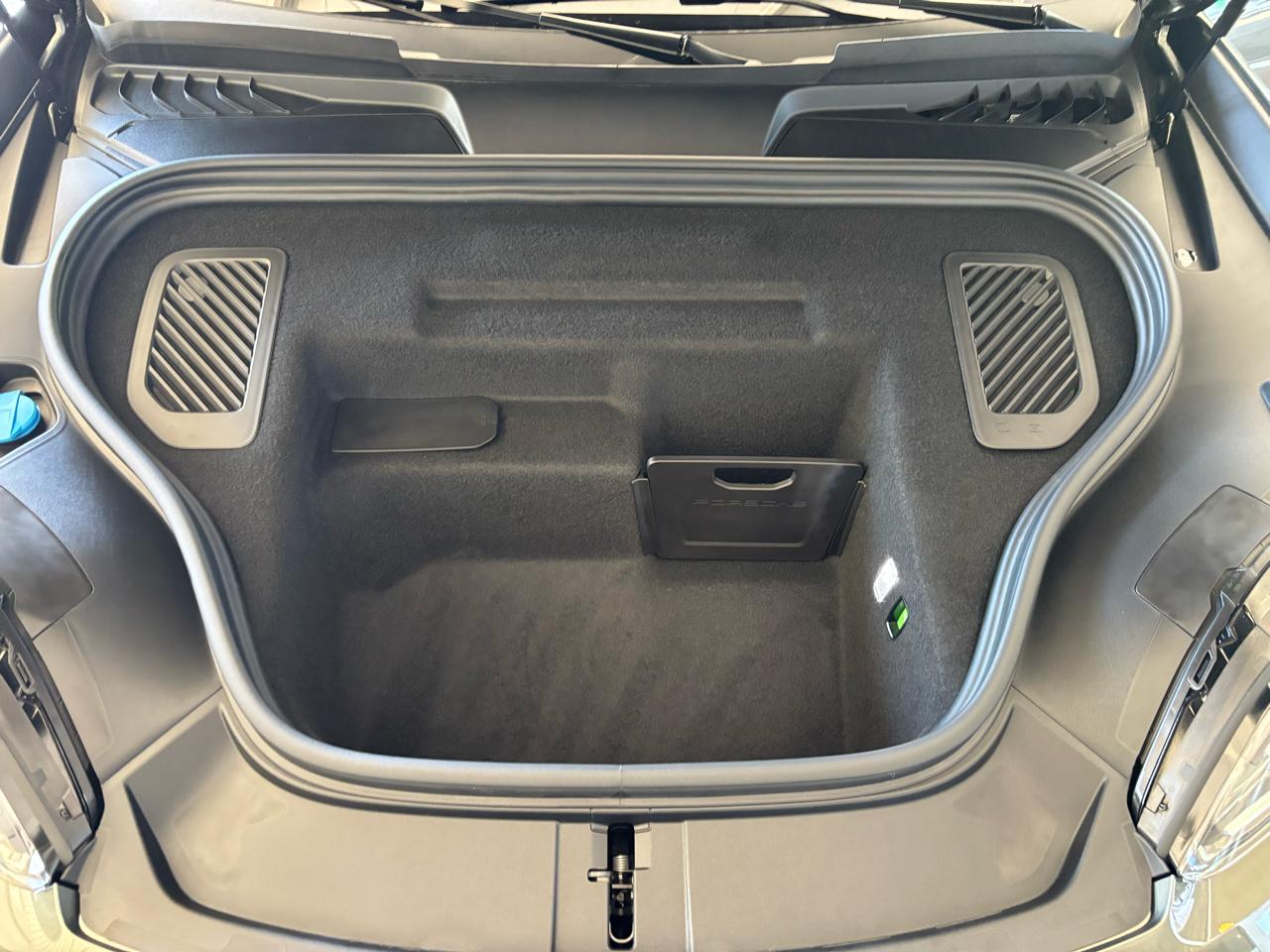 Porsche Macan Electric 4 AWD 2025