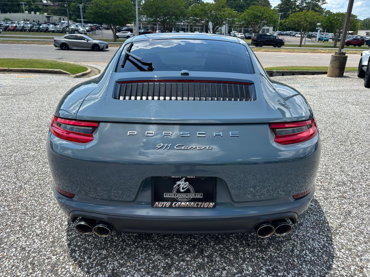 Porsche 911 Carrera Coupe 2018
