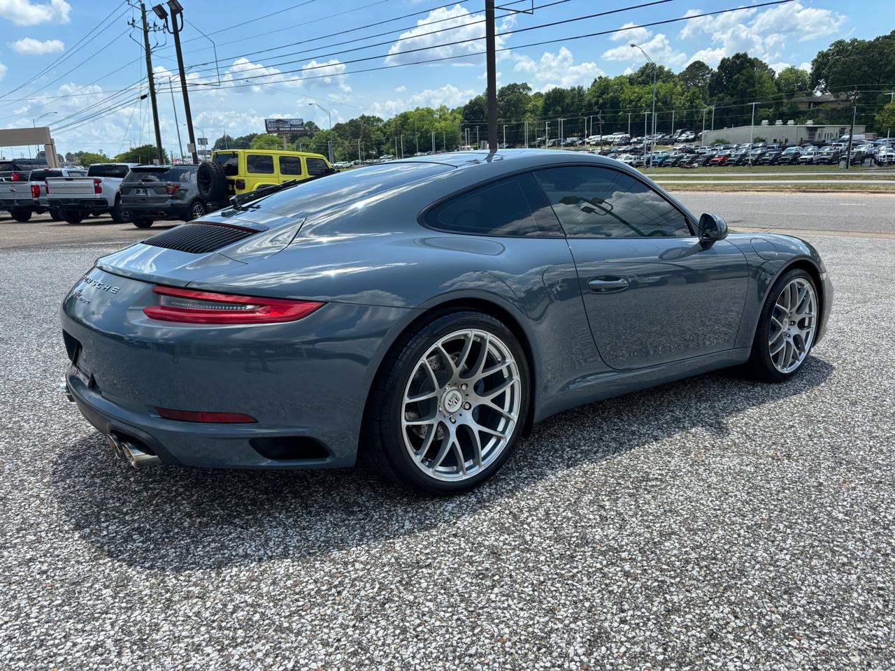 Porsche 911 Carrera Coupe 2018
