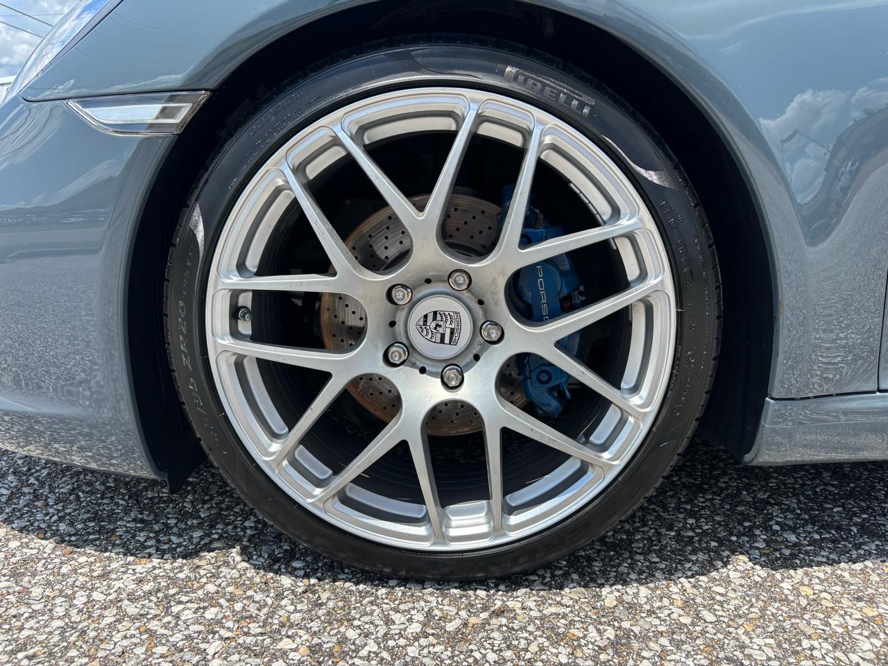 Porsche 911 Carrera Coupe 2018