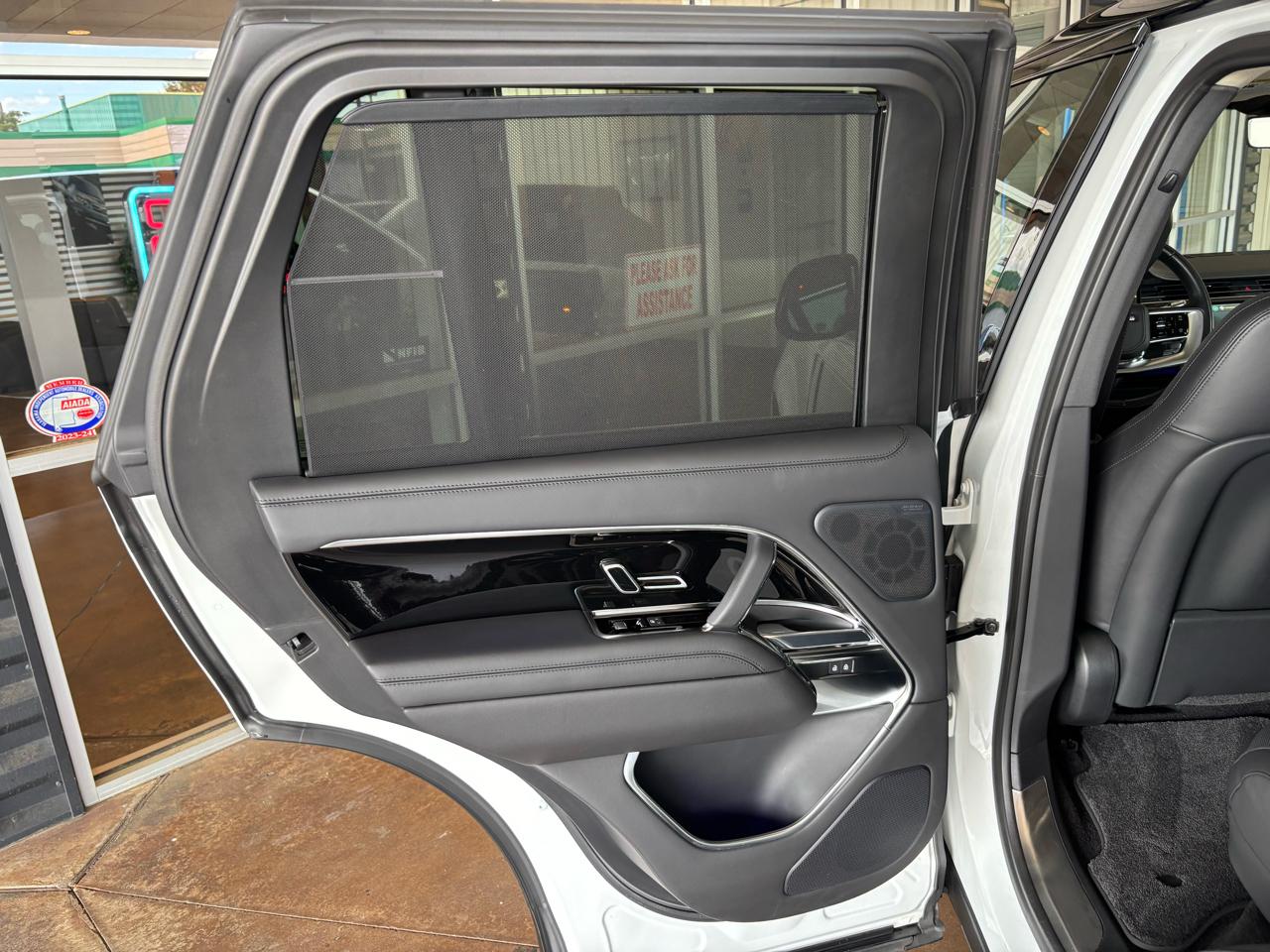 Land Rover Range Rover P400 SE SWB 2022