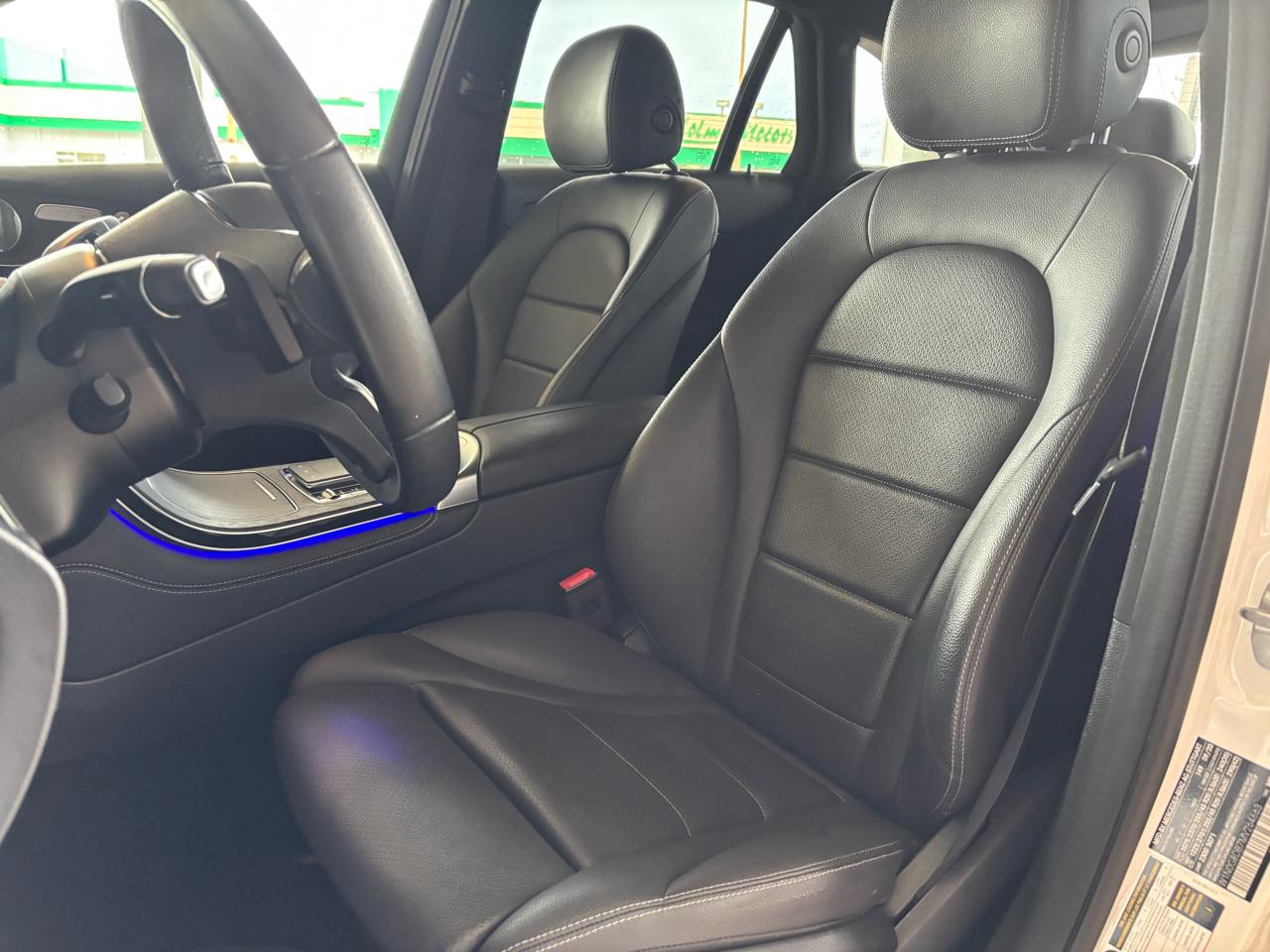 Mercedes-Benz GLC GLC 300 SUV 2021