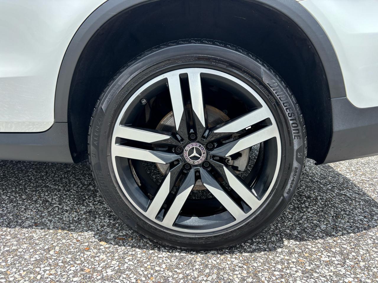 Mercedes-Benz GLC GLC 300 SUV 2021
