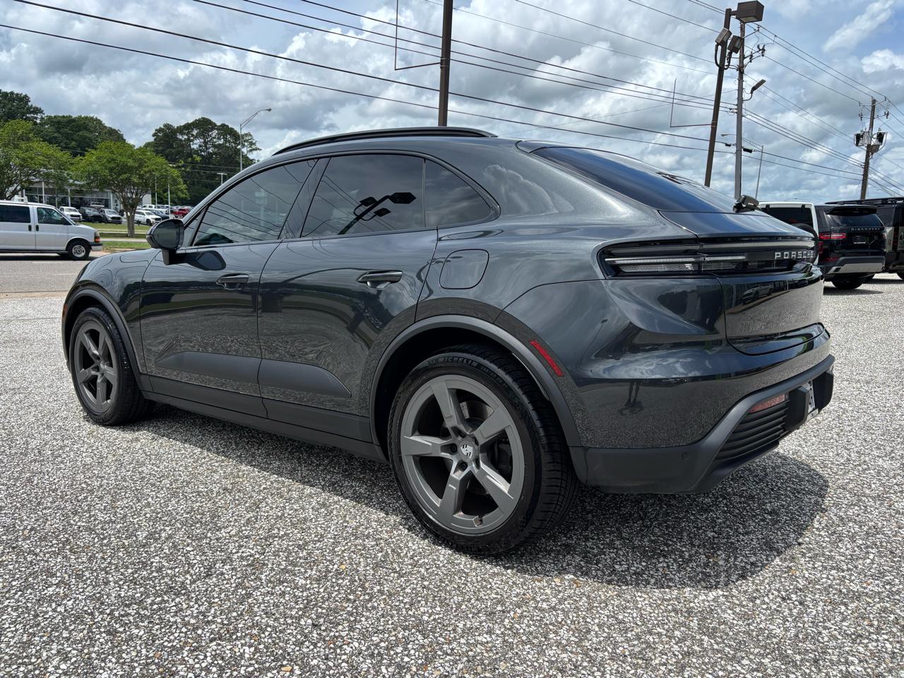 Porsche Macan Electric RWD 2025