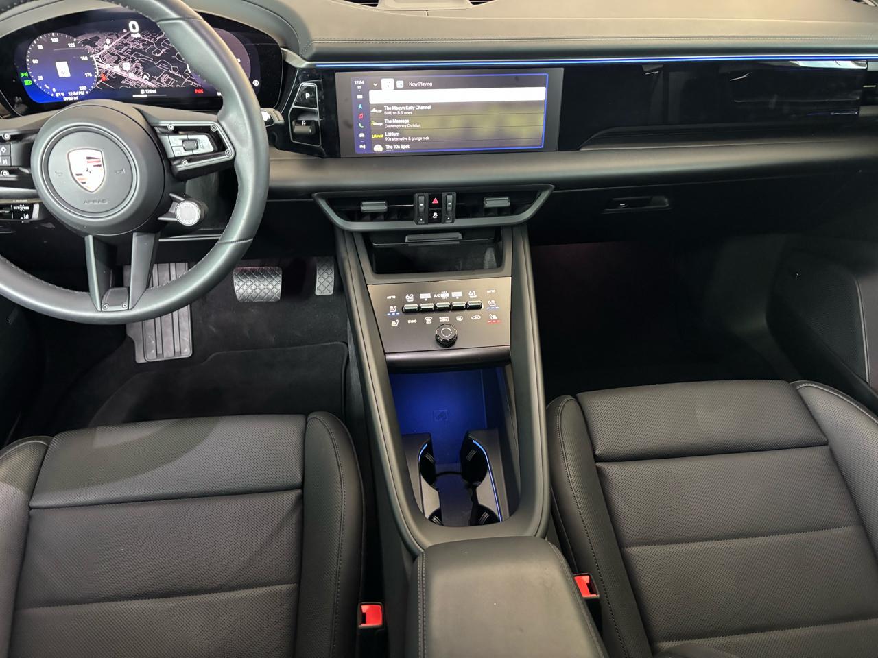 Porsche Macan Electric RWD 2025