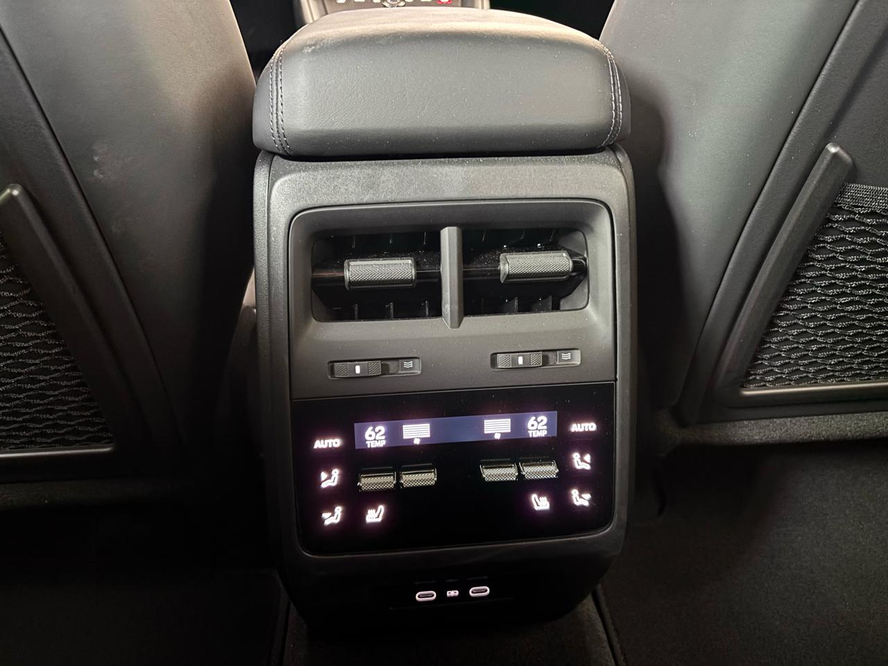 Porsche Macan Electric RWD 2025