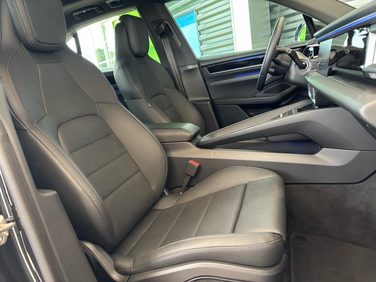 Porsche Macan Electric RWD 2025