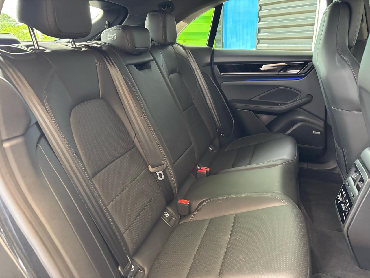 Porsche Macan Electric RWD 2025