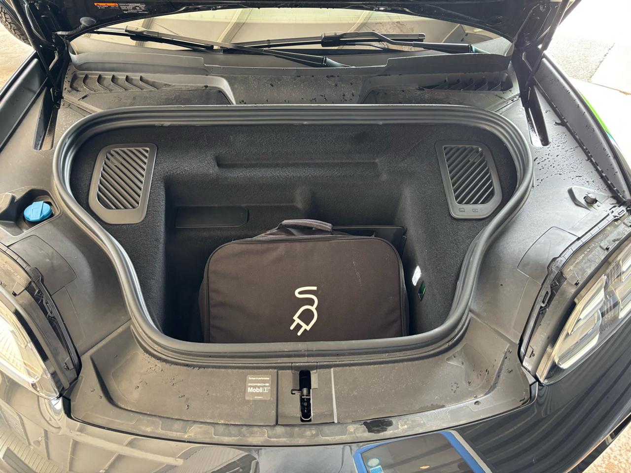 Porsche Macan Electric RWD 2025