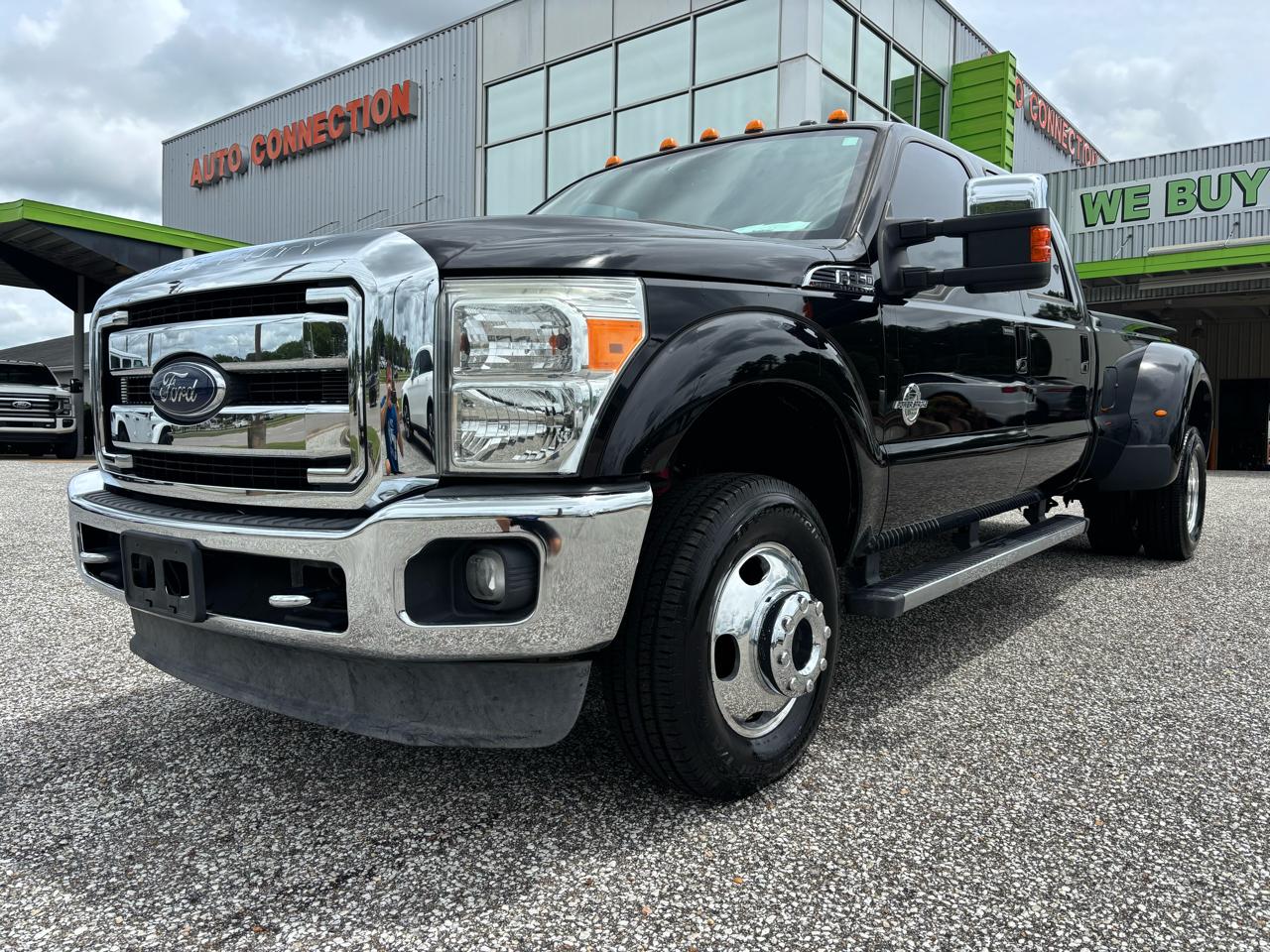 Ford Super Duty F-350 DRW 4WD Crew Cab 172" Lariat 2016