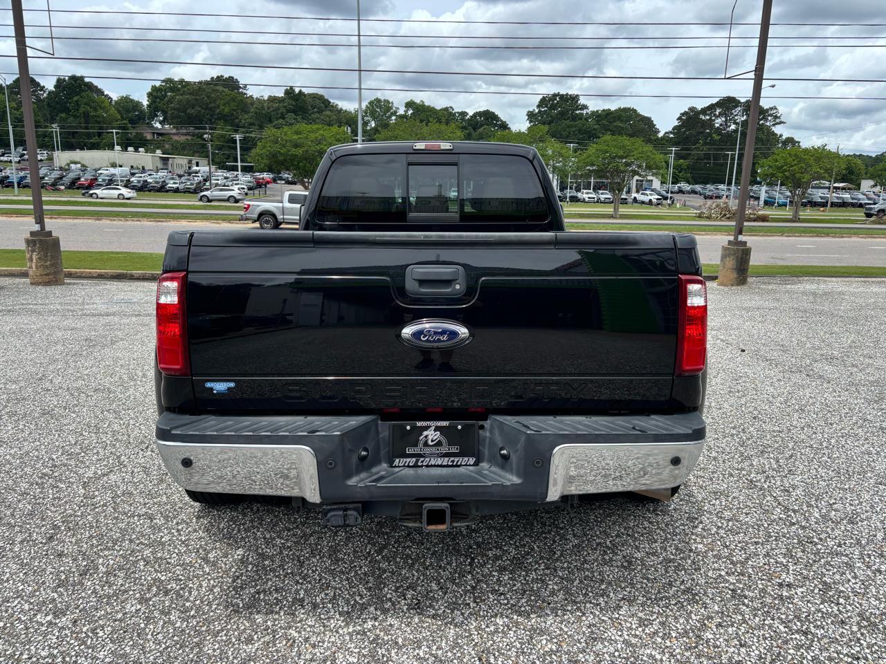 Ford Super Duty F-350 DRW 4WD Crew Cab 172" Lariat 2016