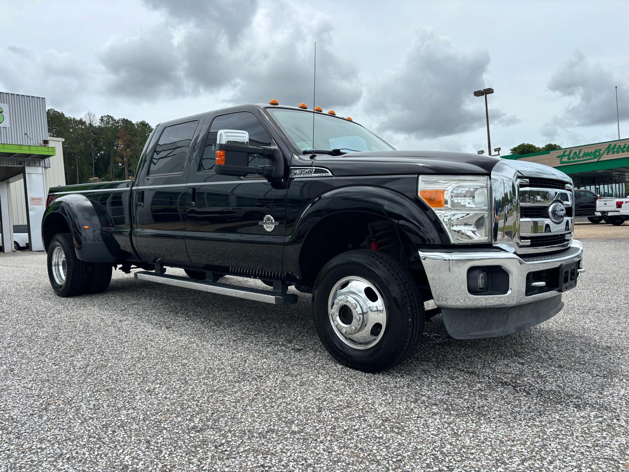 Ford Super Duty F-350 DRW 4WD Crew Cab 172" Lariat 2016