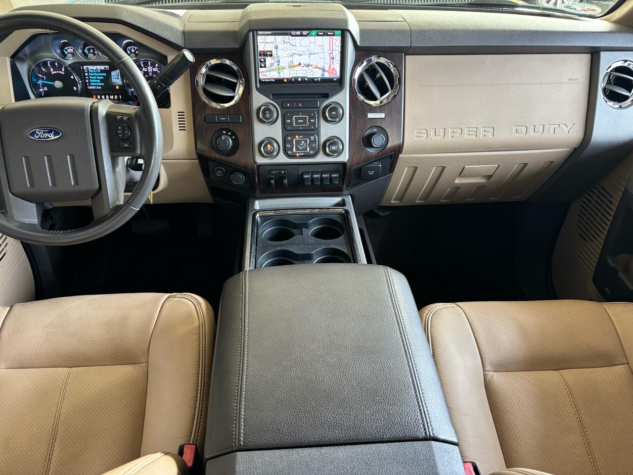 Ford Super Duty F-350 DRW 4WD Crew Cab 172" Lariat 2016
