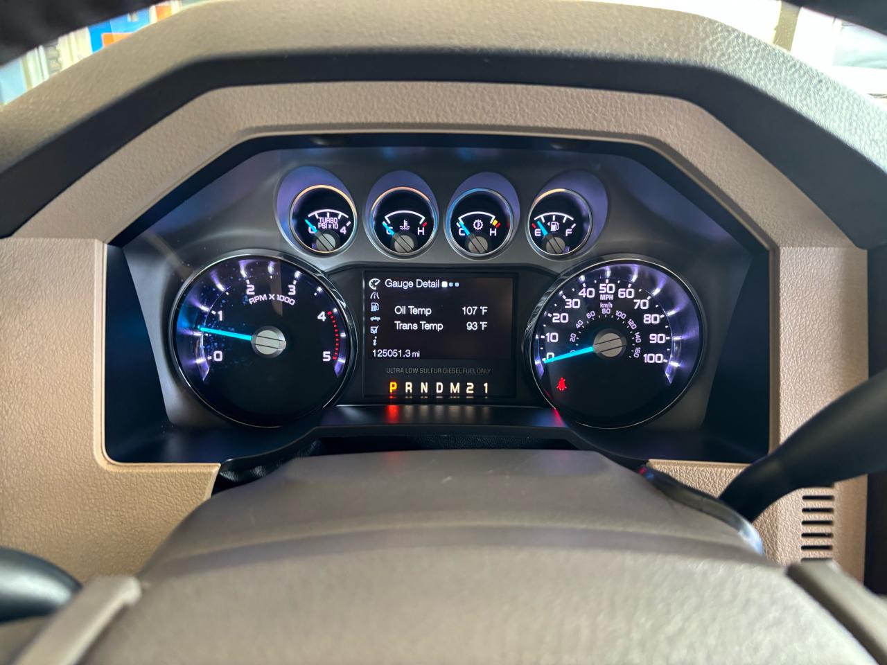 Ford Super Duty F-350 DRW 4WD Crew Cab 172" Lariat 2016