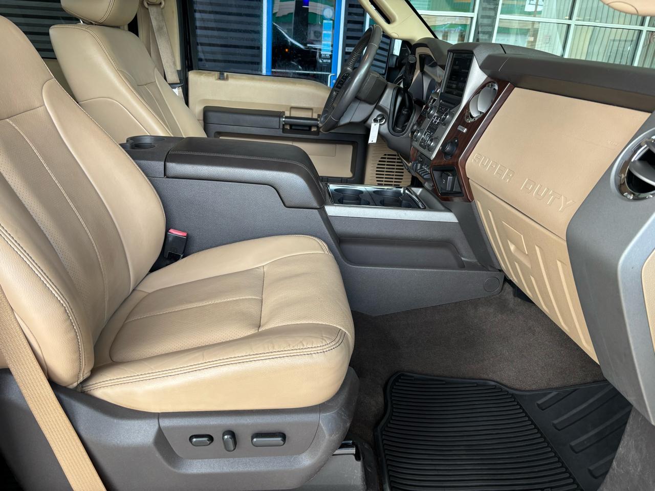Ford Super Duty F-350 DRW 4WD Crew Cab 172" Lariat 2016