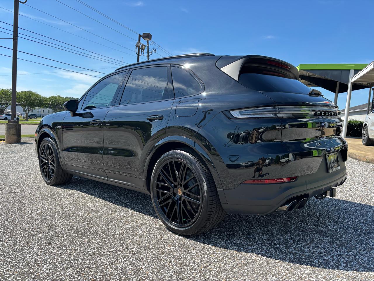 2025 Porsche Cayenne E-Hybrid - Photo 6