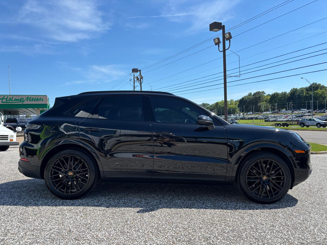 2025 Porsche Cayenne E-Hybrid - Photo 10