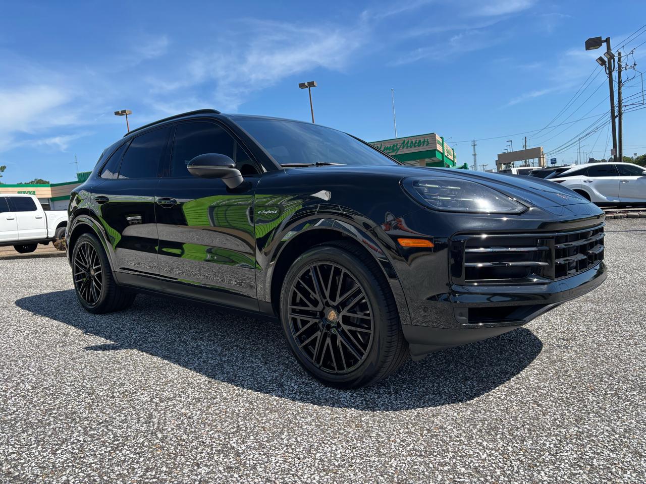 2025 Porsche Cayenne E-Hybrid - Photo 11
