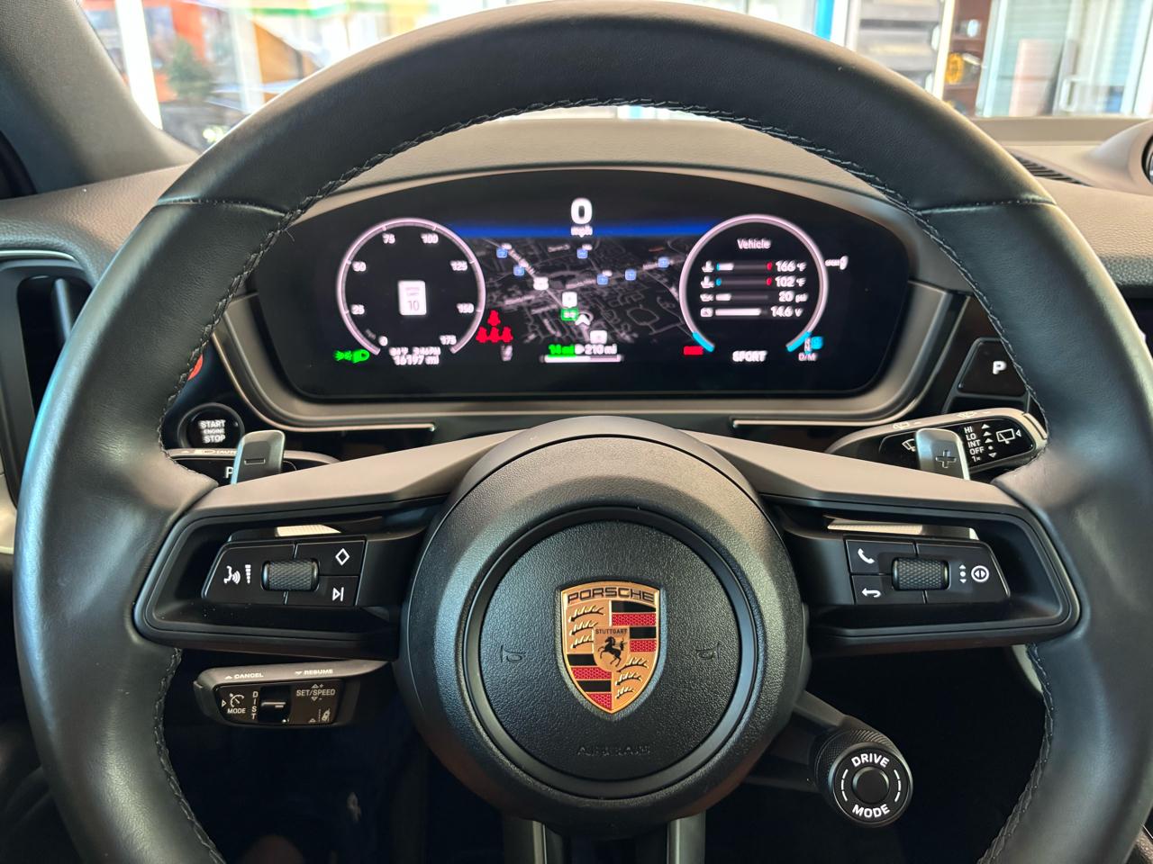 2025 Porsche Cayenne E-Hybrid - Photo 18