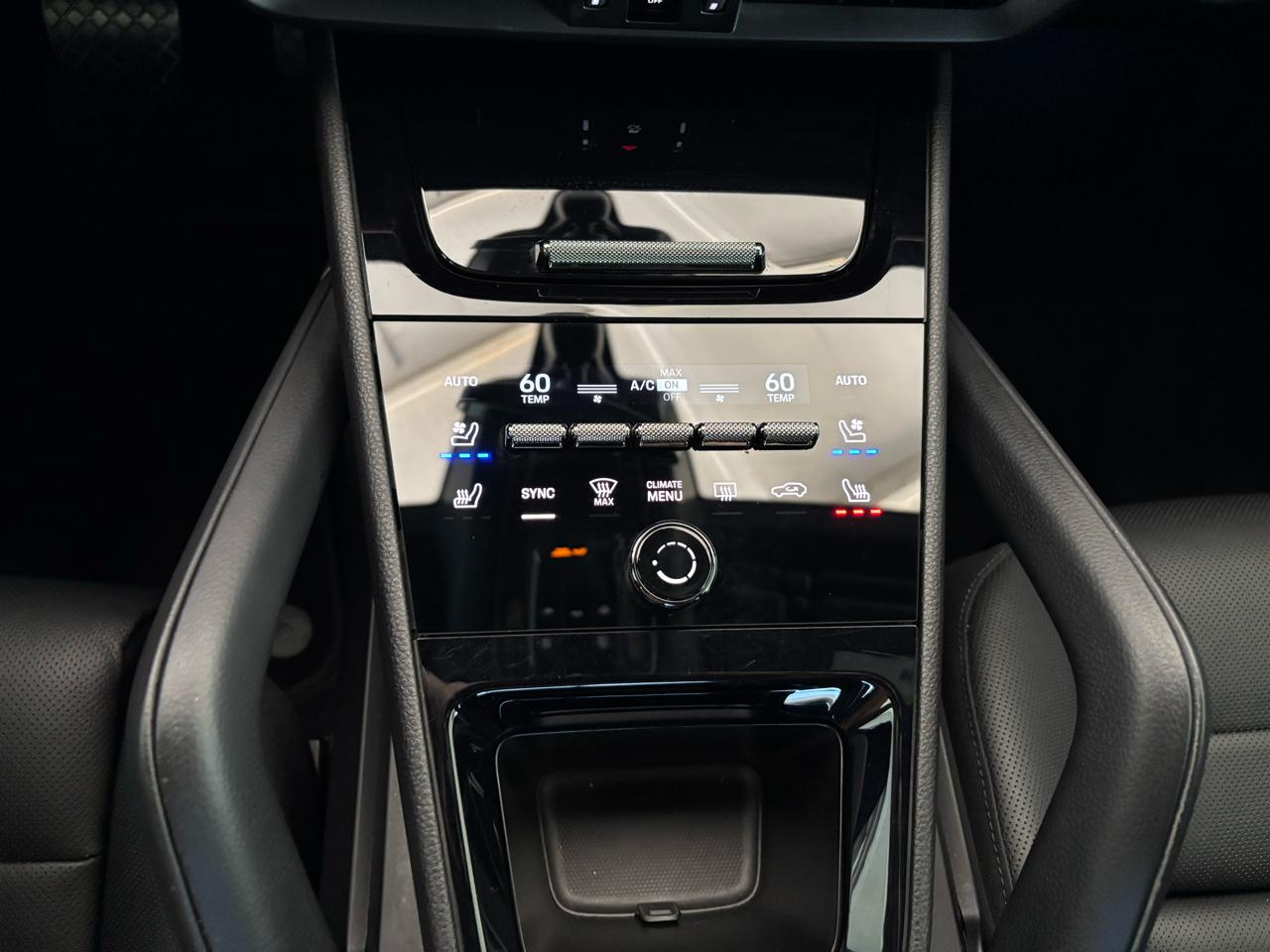 2025 Porsche Cayenne E-Hybrid - Photo 20