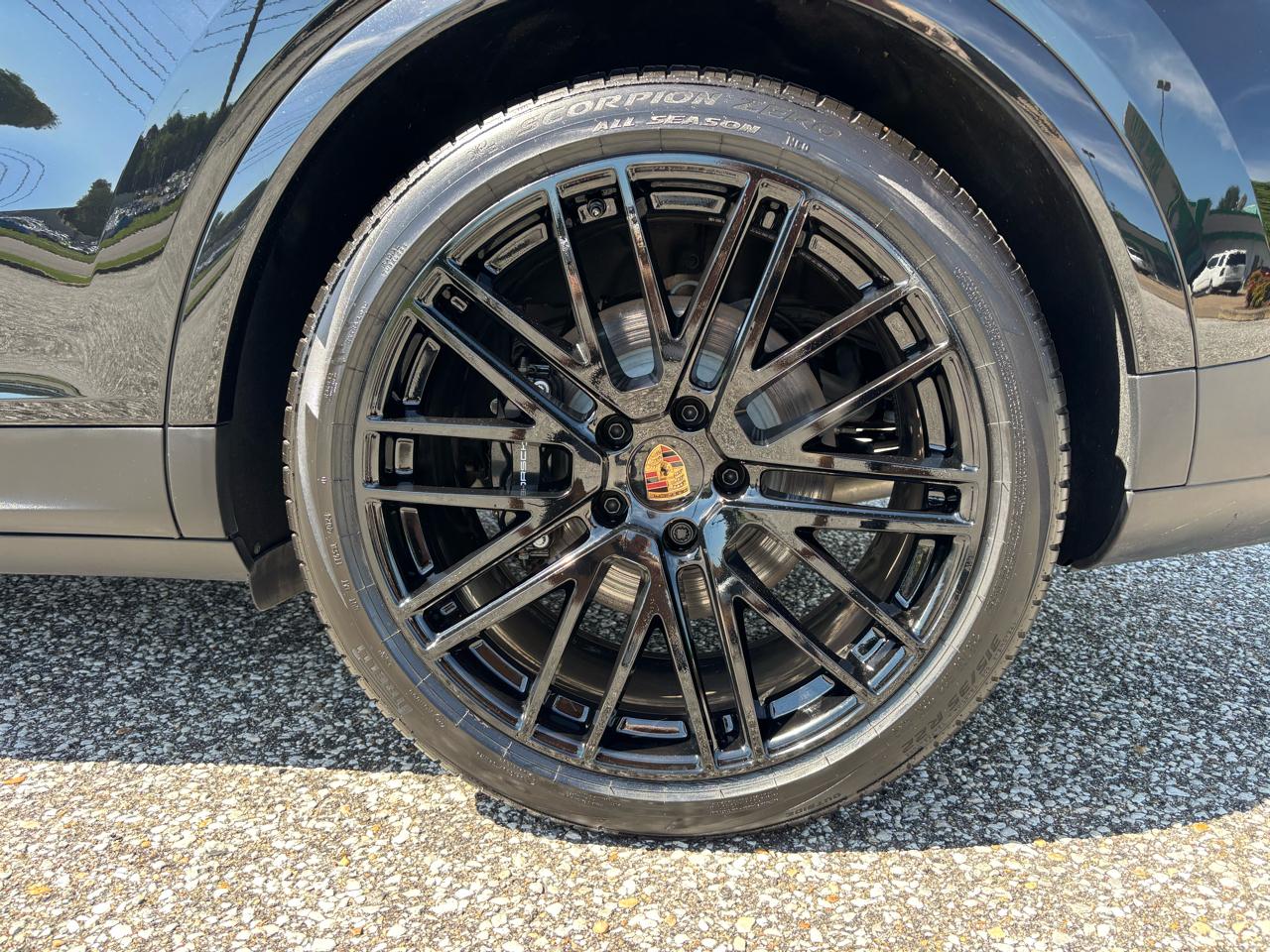 2025 Porsche Cayenne E-Hybrid - Photo 37