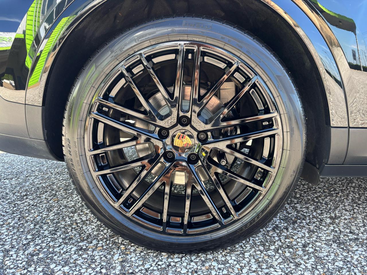 2025 Porsche Cayenne E-Hybrid - Photo 38