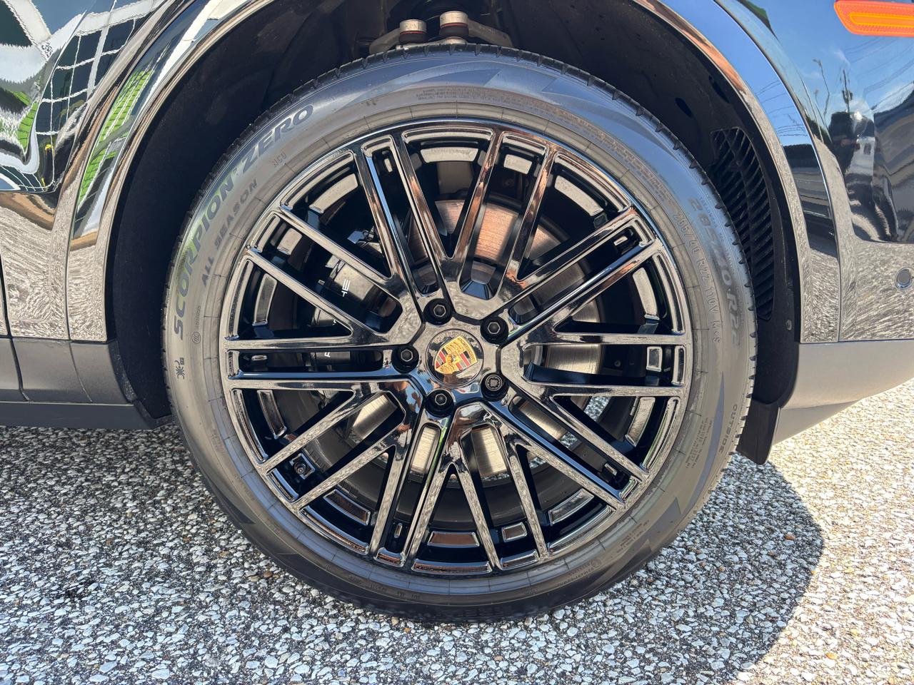 2025 Porsche Cayenne E-Hybrid - Photo 39