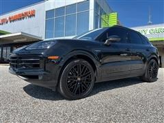 2025 Porsche Cayenne 