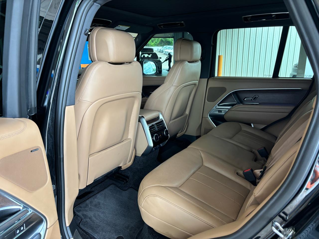 Land Rover Range Rover P400 SE SWB 2023