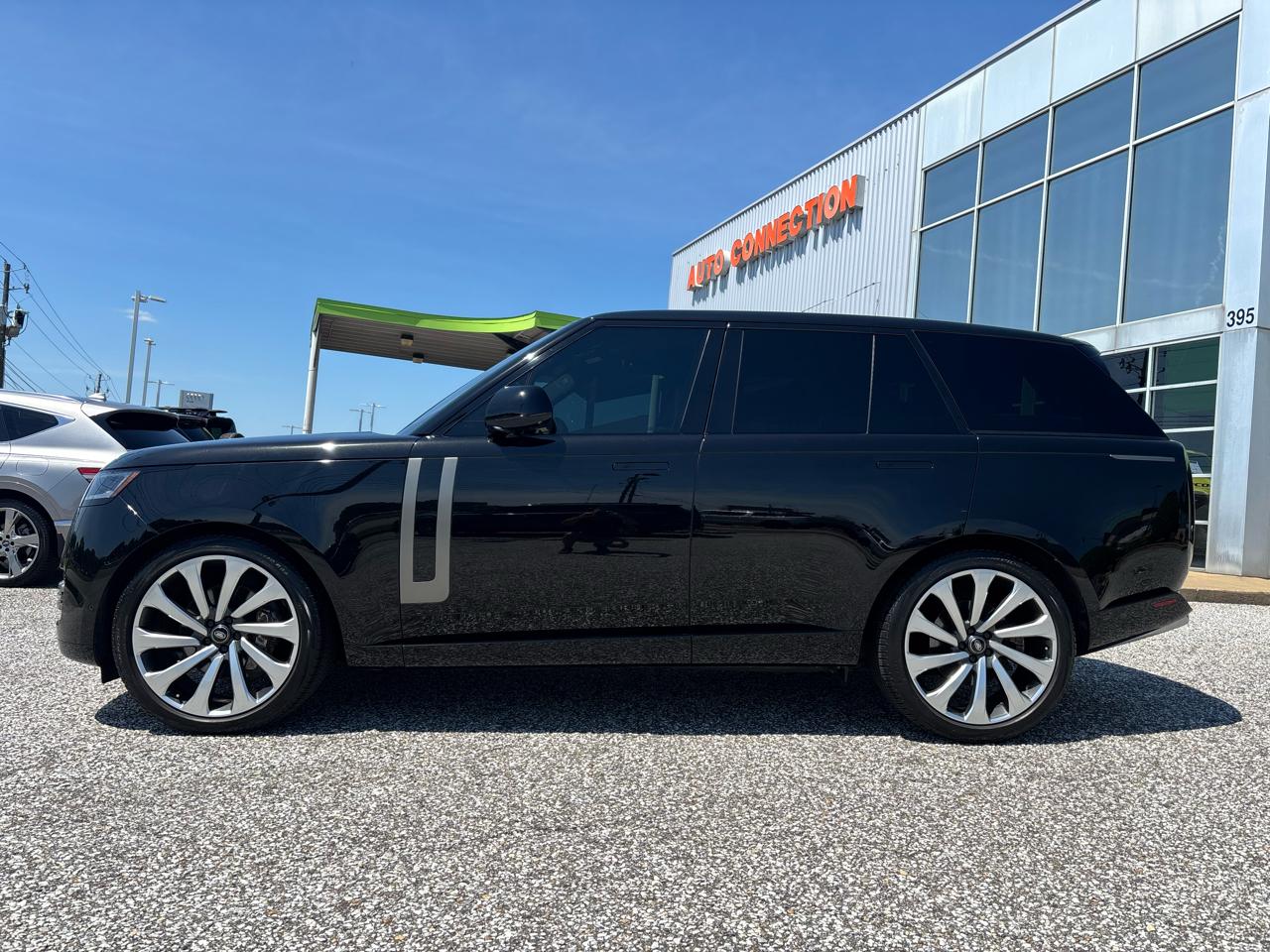 Land Rover Range Rover P400 SE SWB 2023