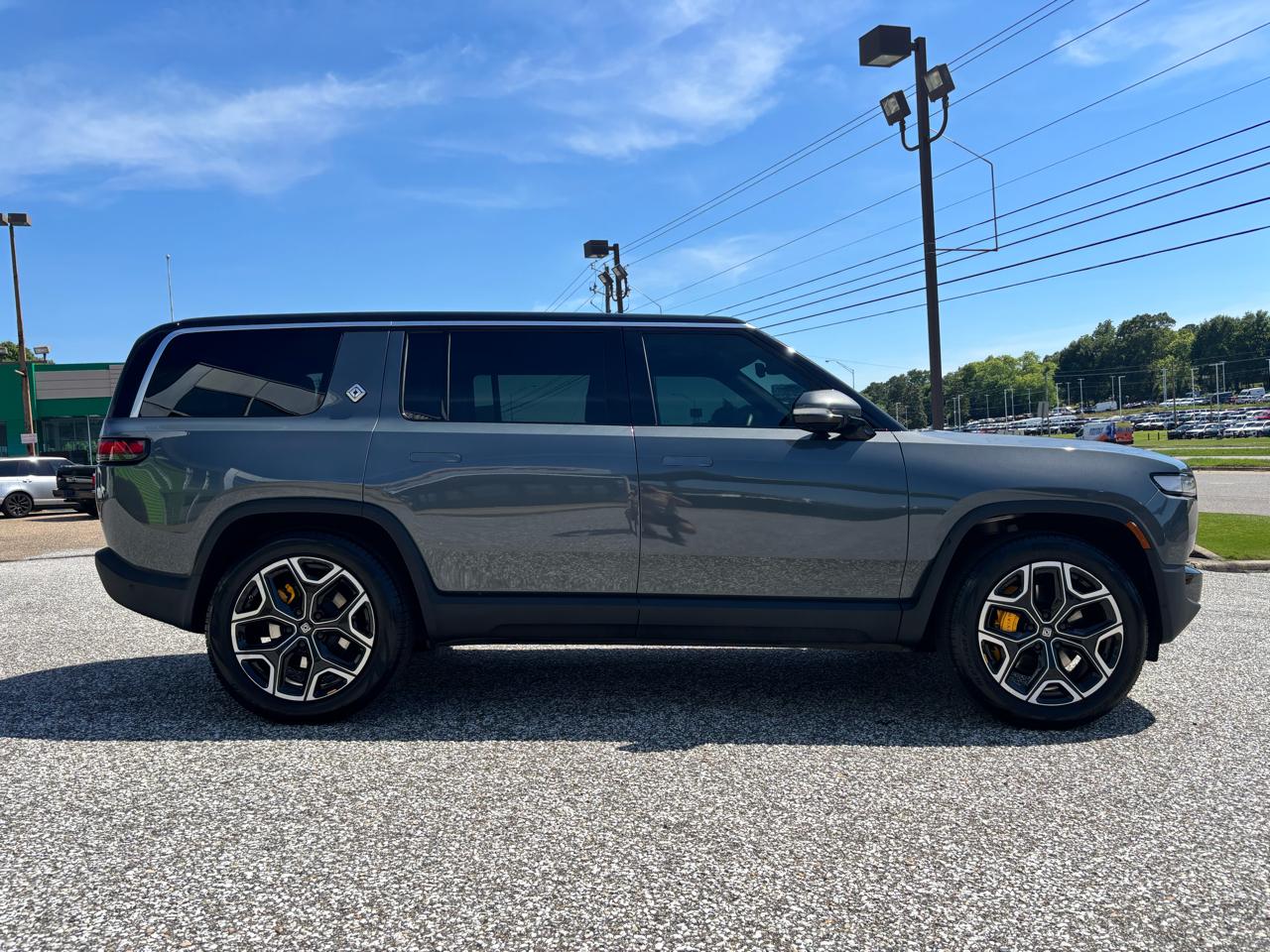 Rivian R1S Adventure Quad-Motor Large Pack 2024