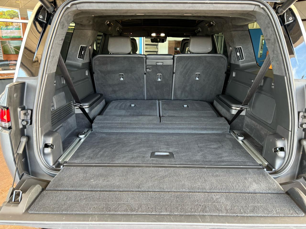 Rivian R1S Adventure Quad-Motor Large Pack 2024