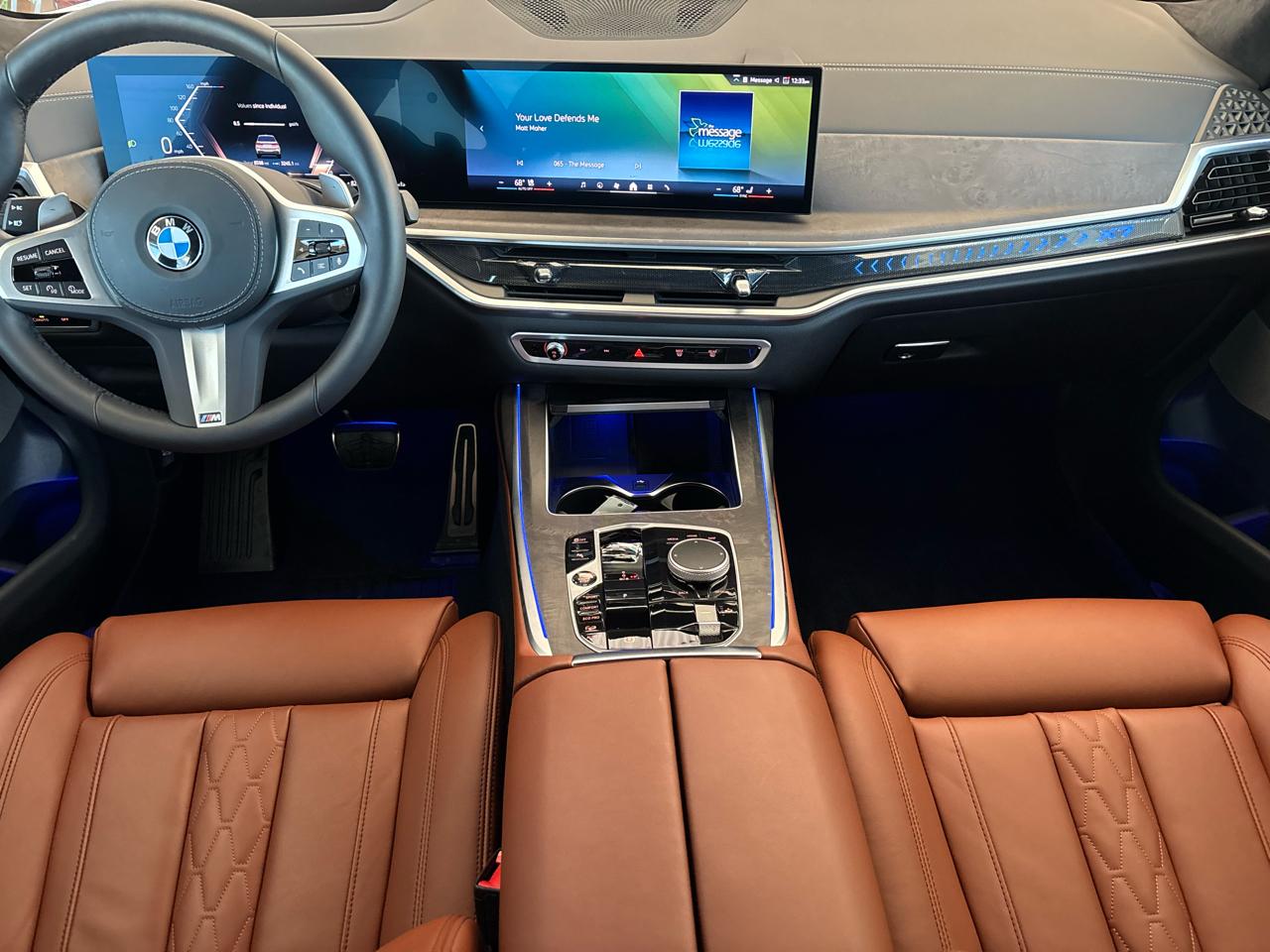 BMW X7 xDrive40i Sports Activity Vehicle 2026