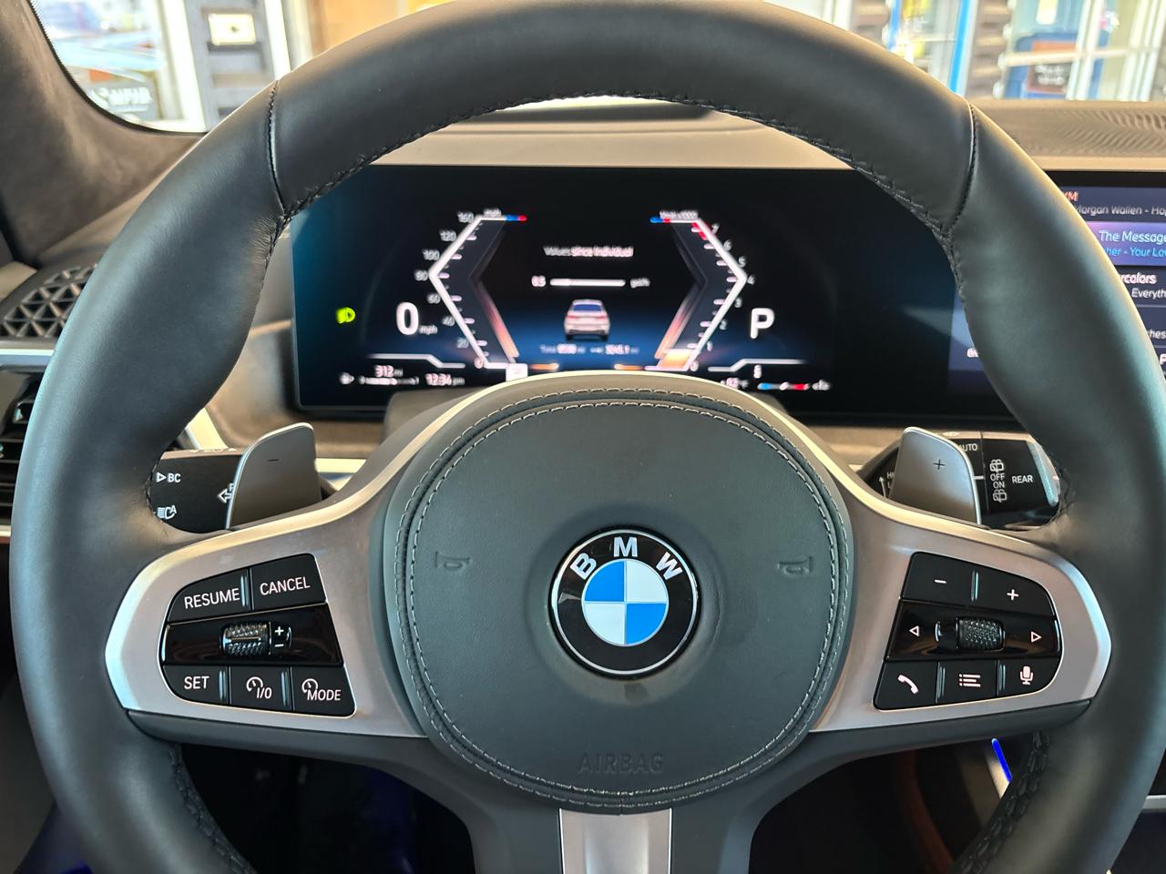 BMW X7 xDrive40i Sports Activity Vehicle 2026