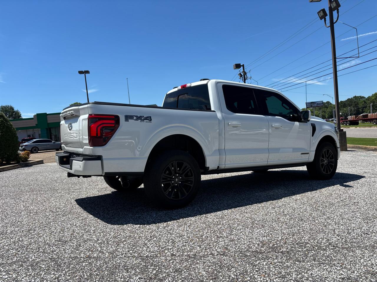 Ford F-150 4WD SuperCrew 145" Platinum 2025