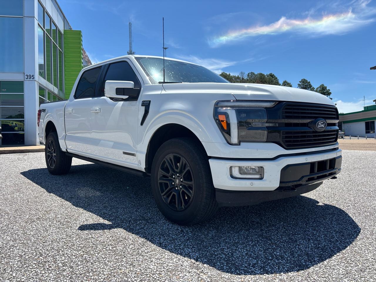Ford F-150 4WD SuperCrew 145" Platinum 2025