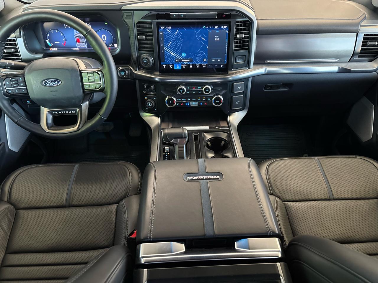 Ford F-150 4WD SuperCrew 145" Platinum 2025