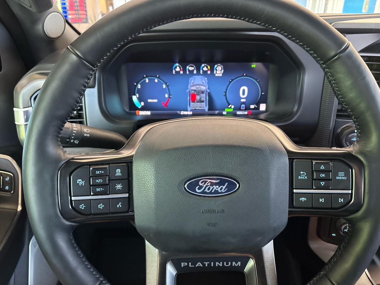 Ford F-150 4WD SuperCrew 145" Platinum 2025