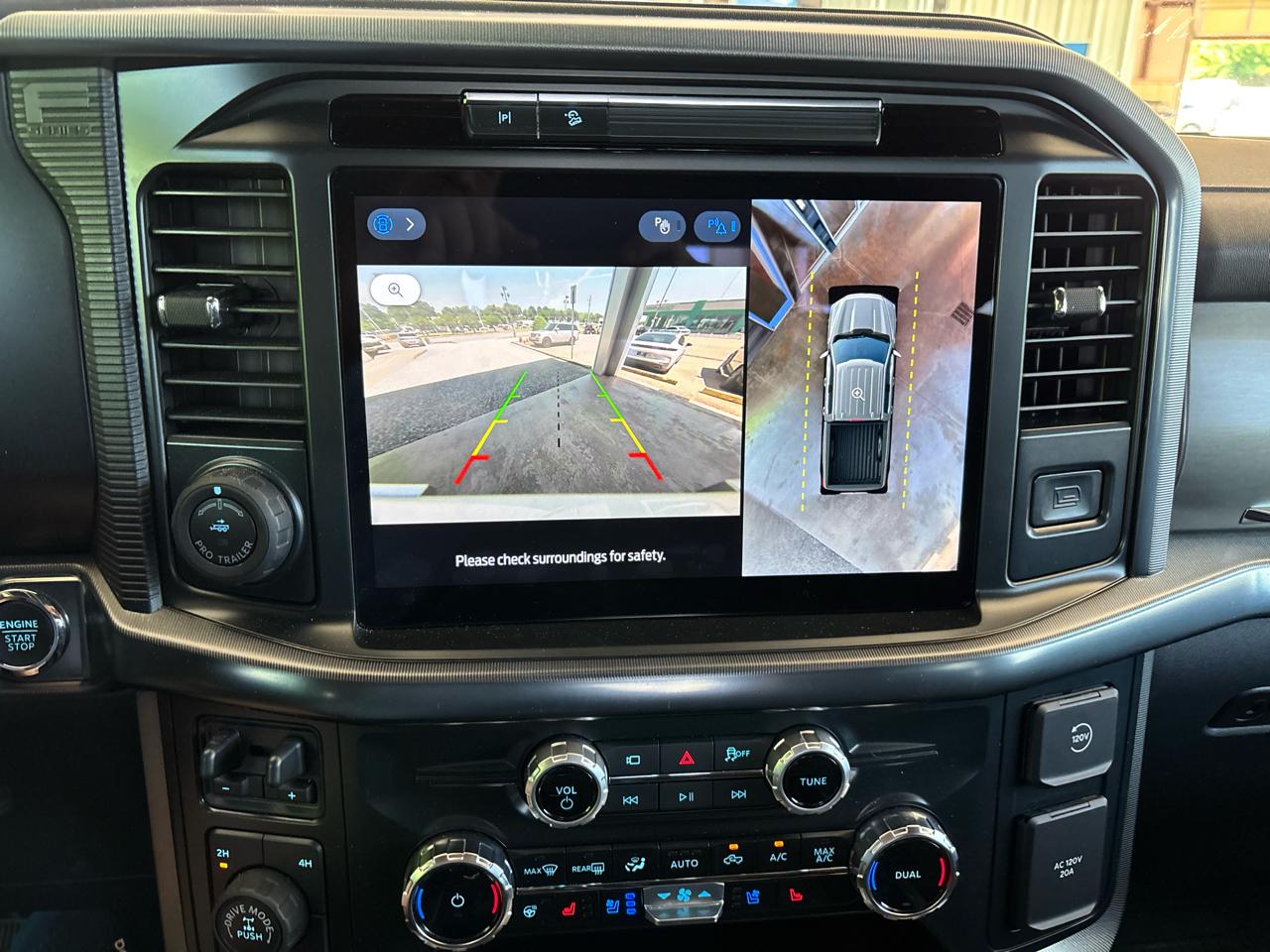 Ford F-150 4WD SuperCrew 145" Platinum 2025