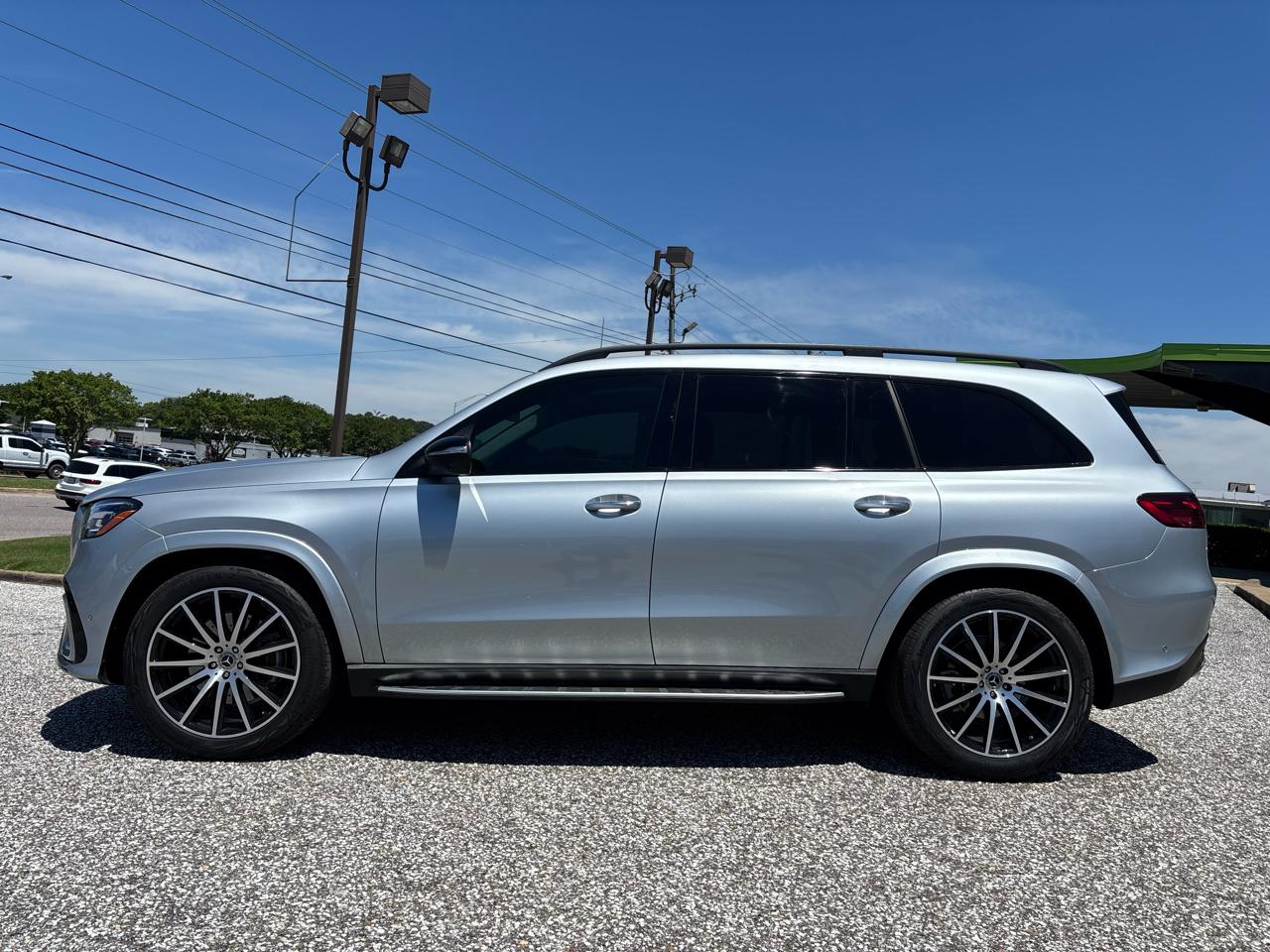 Mercedes-Benz GLS GLS 450 4MATIC SUV 2026