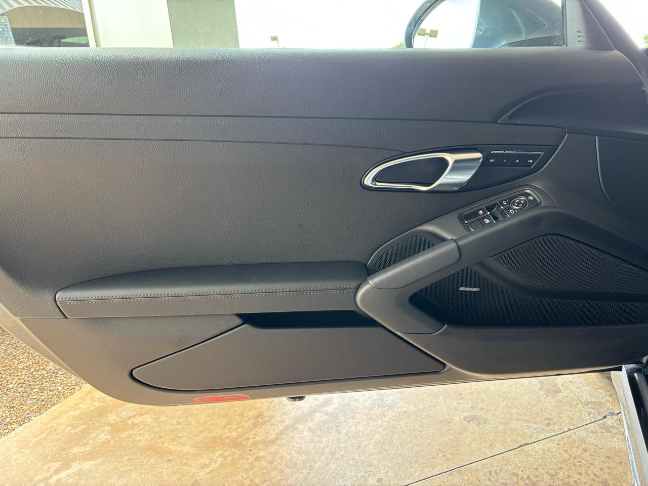 Porsche 718 Cayman S Coupe 2025