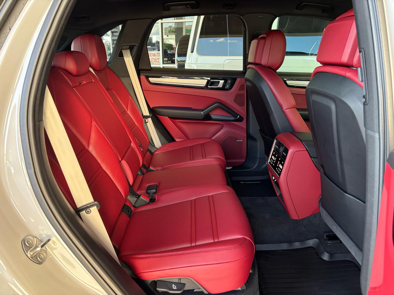 Porsche Cayenne AWD 2023
