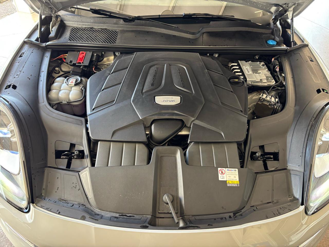 Porsche Cayenne AWD 2023