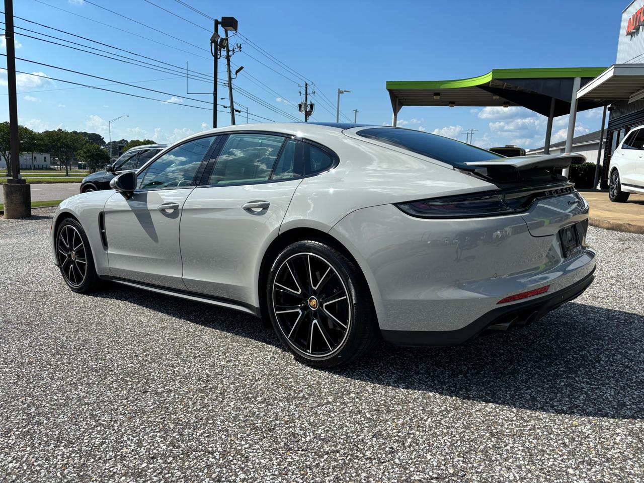 Porsche Panamera Platinum Edition RWD 2023
