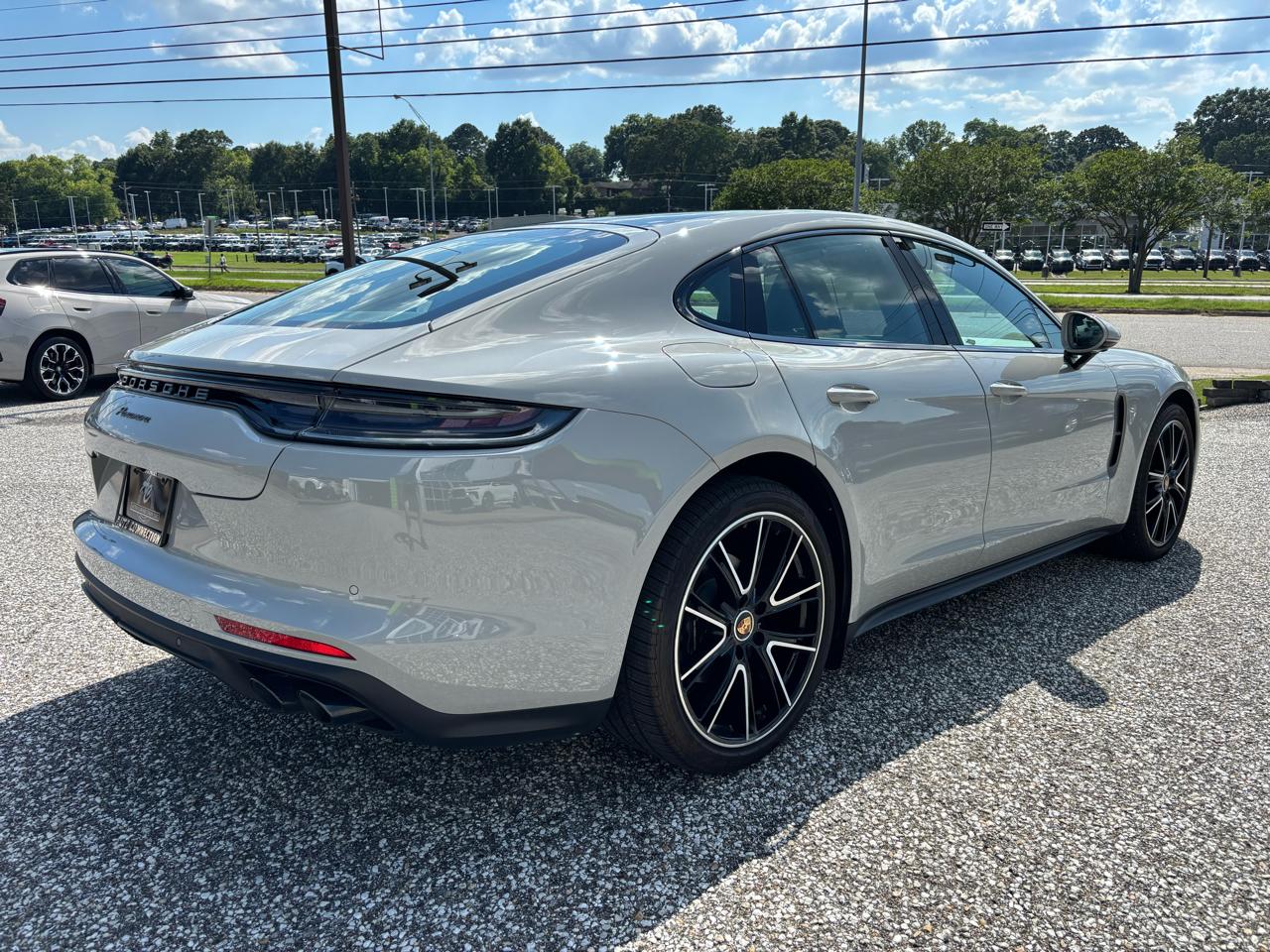 Porsche Panamera Platinum Edition RWD 2023