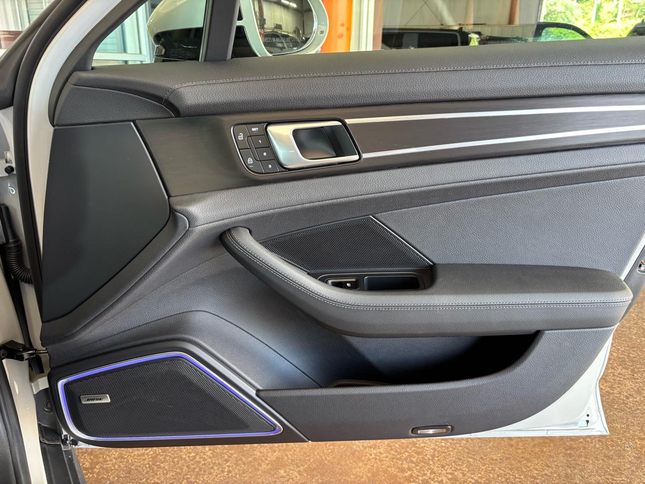 Porsche Panamera Platinum Edition RWD 2023