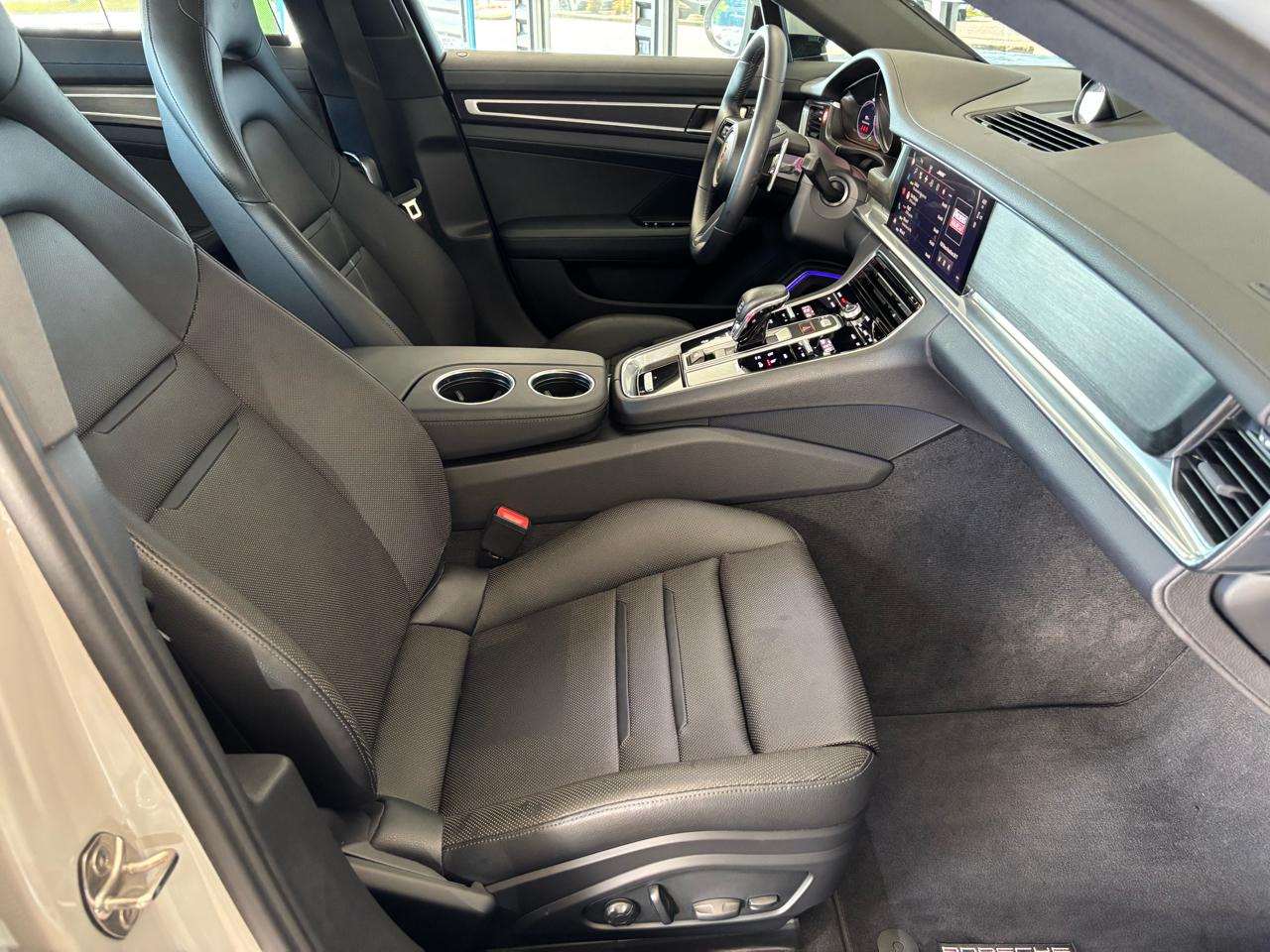 Porsche Panamera Platinum Edition RWD 2023