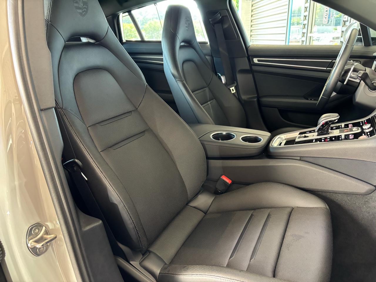 Porsche Panamera Platinum Edition RWD 2023