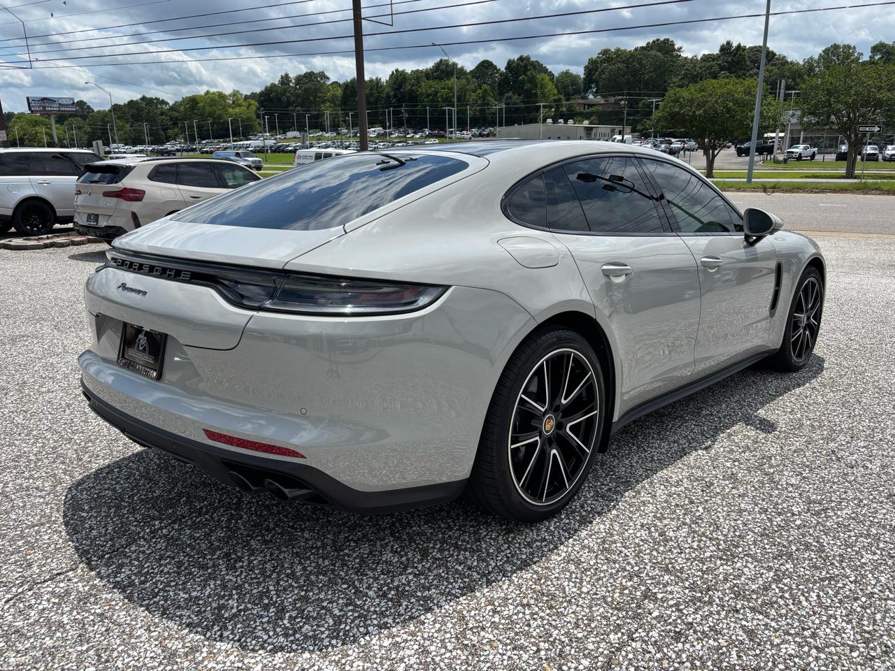 Porsche Panamera Platinum Edition RWD 2023